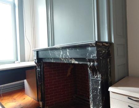 BEL IMMEUBLE DE RAPPORT MIXTE (bureaux et appartement T2 )
