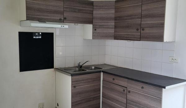 IMMEUBLE DE RAPPORT - 6 LONGERES