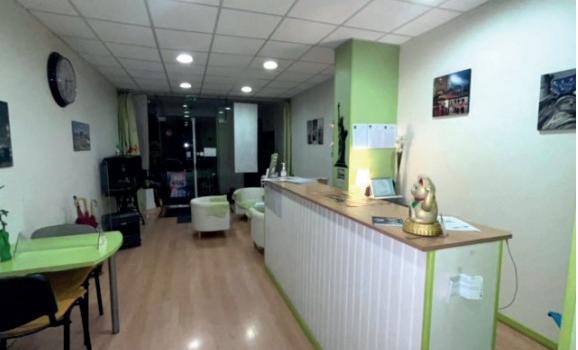 Local commercial de 115 m² + sous-sol à Bordeaux