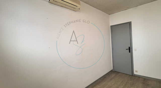 COGOLIN -  LOCAL A USAGE PROFESSIONNEL, location annuelle