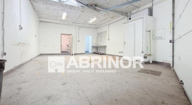 Roubaix, très beau local professionnel de 70m² tout équipé proche des axes