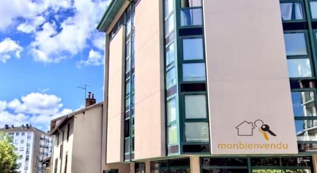 Locaux de 71m2 dans immeuble de standing