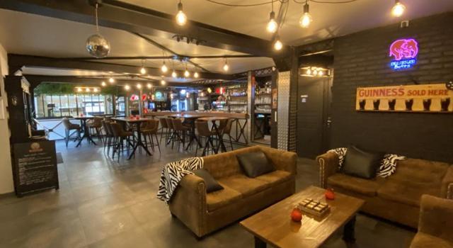 Murs commerciaux 480m2 Bar Brasserie Restaurant proche Caen