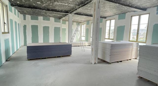 Espaces de 1000 m2