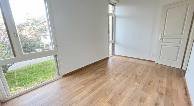 Bureau à louer dans un centre de soins et d'accompagnement