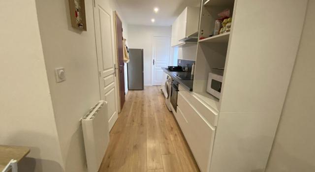 A VENDRE Immeuble avec 2 appartements rénovés Vire Normandie 4 pièce(s)