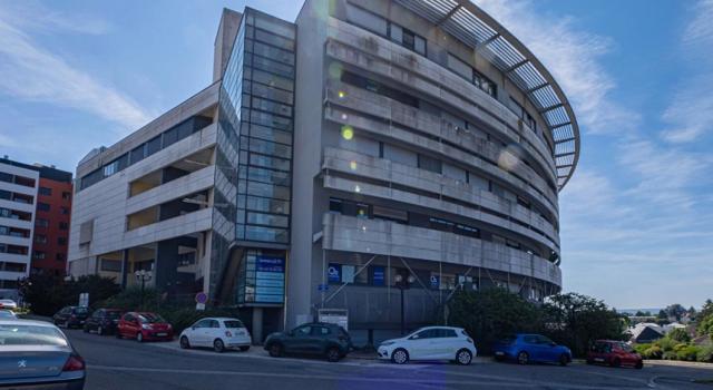 Rentabilité 12,6 % - Locaux d'activité à Montbeliard 220 m2