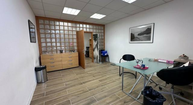 BUREAUX à vendre