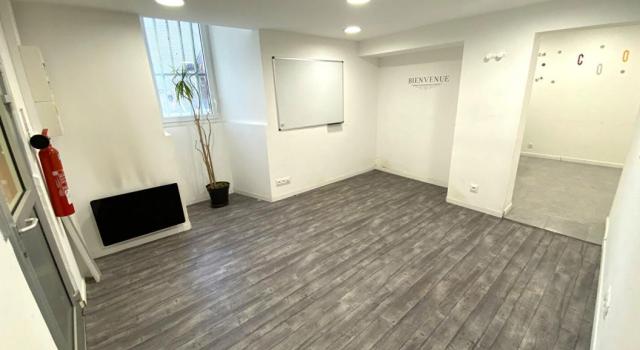 Location Local commercial / Bureau - 52 m² - Le Luc-en-Provence