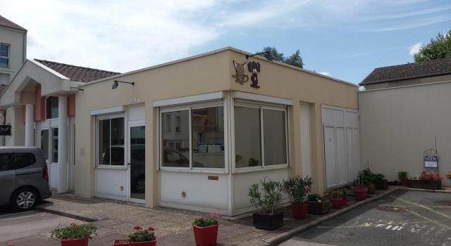 Local commercial - Charnay-lès-Mâcon