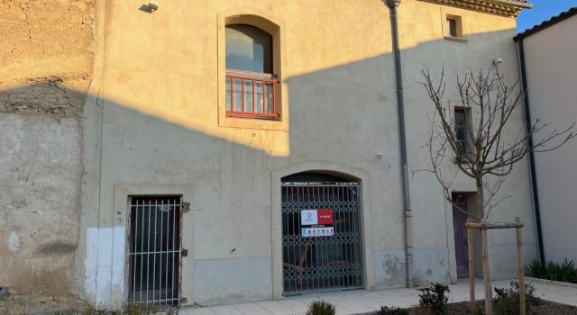 LOCAL COMMERCIAL +/-140 m2 A VENDRE A BERNIS - GARD