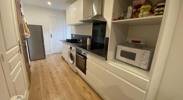 A VENDRE Immeuble avec 2 appartements rénovés Vire Normandie 4 pièce(s)
