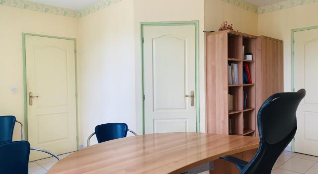 Immeuble avec cabinet médical