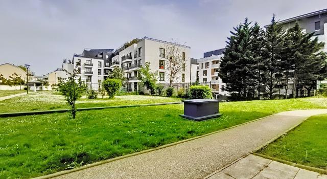 LOCAL D'ACTIVITES 530 M2