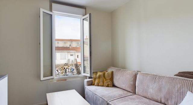 Immeuble monopropriété de 4 appartements avec chacun un jardin ou un balcon