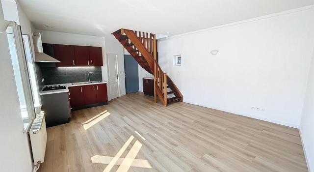 IMMEUBLE DE RAPPORT COMPRENANT 3 APPARTEMENTS