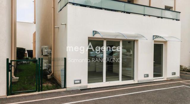 Fréjus Capitou – Local professionnel neuf 80 m² avec 5 parkings