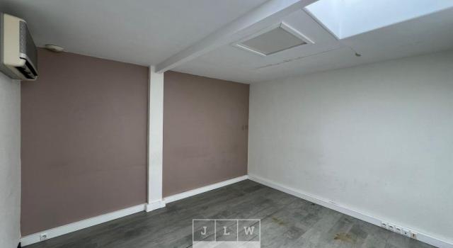 AGXP -- Bureaux à louer - 150 m2 - idéalement placé