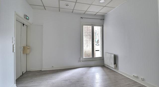 Centre ville de Sannois Local commercial en RDC
