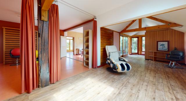 COURTENAY (45) - A VENDRE IMMEUBLE INDEPENDANT 130 M²