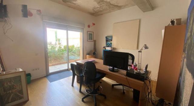 Locaux commerciaux 156 m² en plein centre de Pélussin !