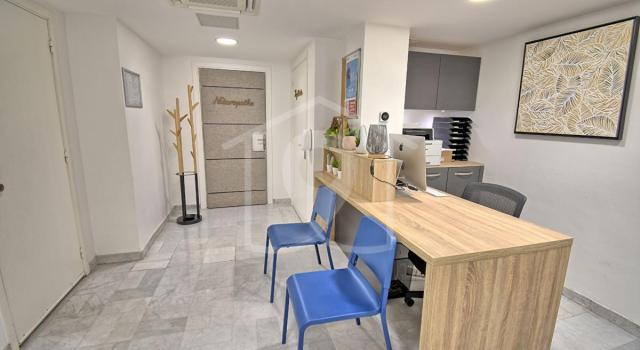 Local commercial 87 m² - Boulevard Albert 1er - Antibes centre