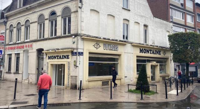 Exclusivité - immeuble commercial emplacement de premier ordre au pied de Auchan city