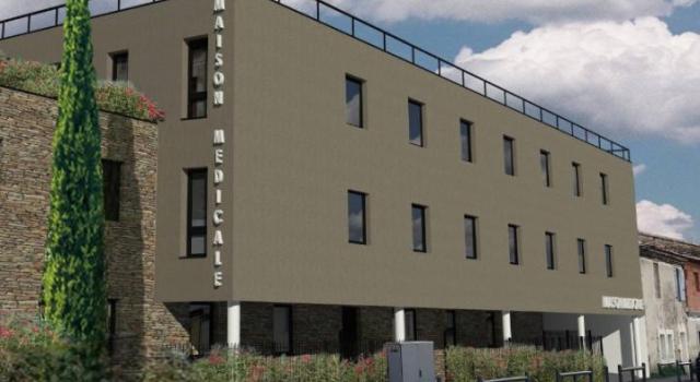 LOCAL COMMERCIAL - MAISON MÉDICALE - 1600 m2 A VENDRE A MILHAUD (GARD)