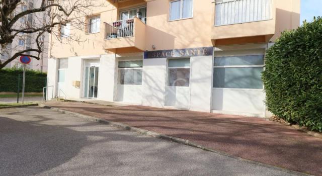 LOCAL PROFESSIONNEL