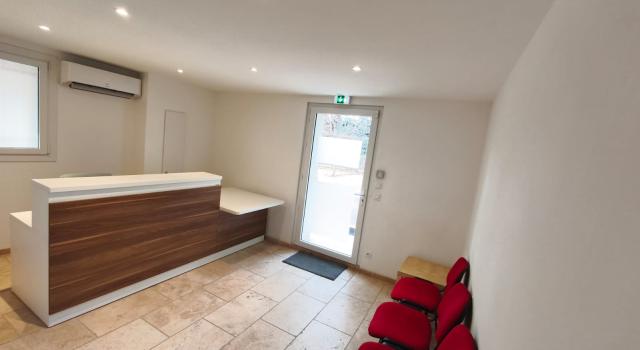 Locaux professionnels 100m2 Pierrevert